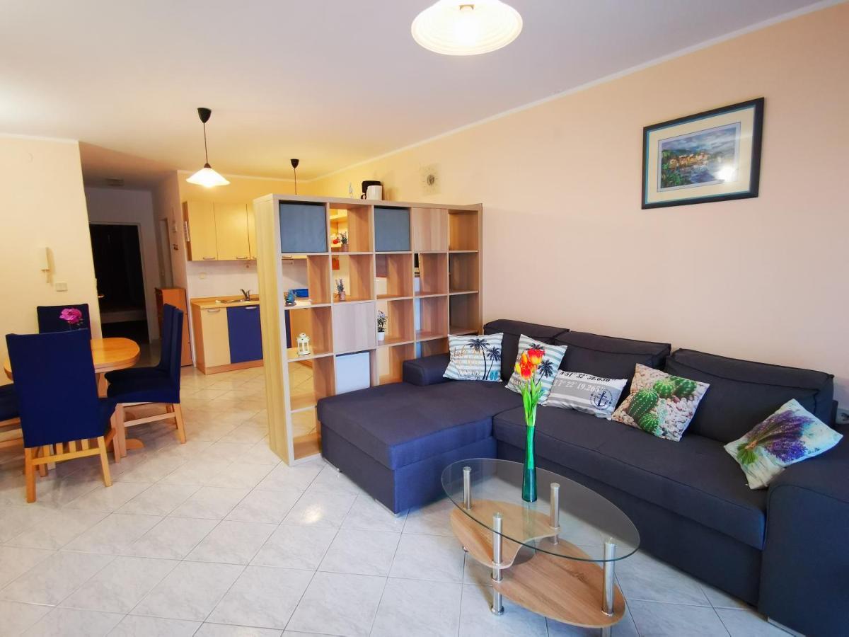Apartment Mirna Baska  Ngoại thất bức ảnh