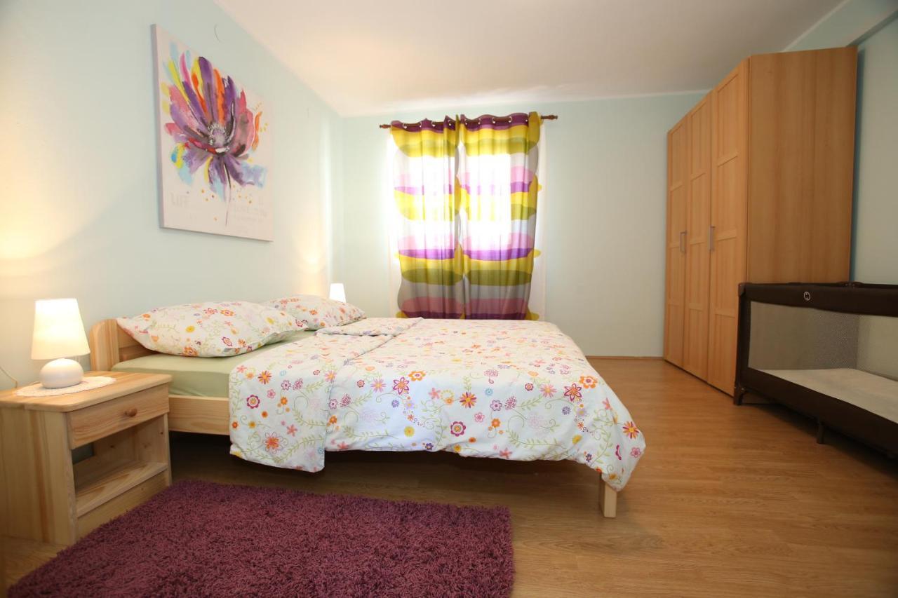 Apartment Mirna Baska  Ngoại thất bức ảnh