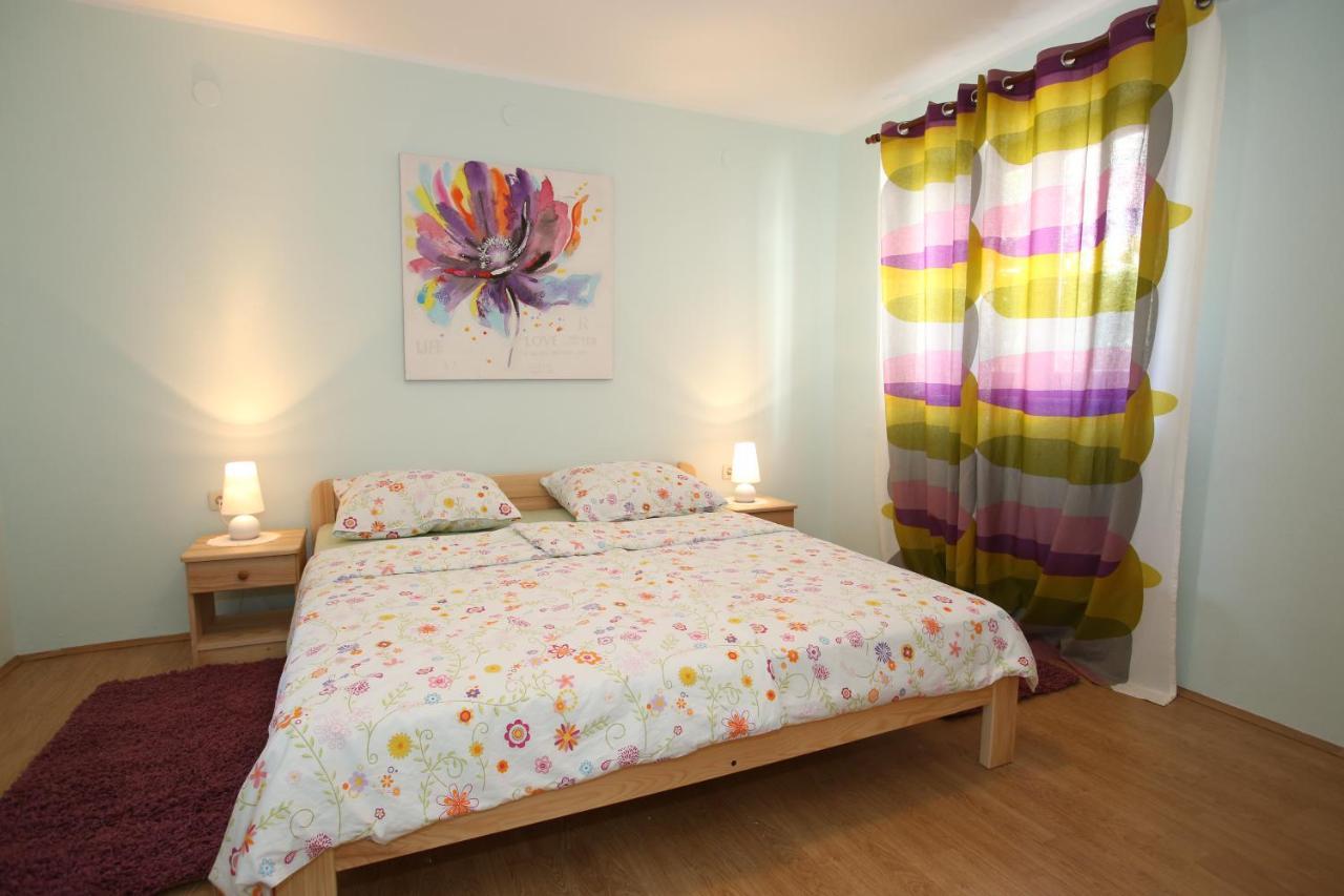Apartment Mirna Baska  Ngoại thất bức ảnh